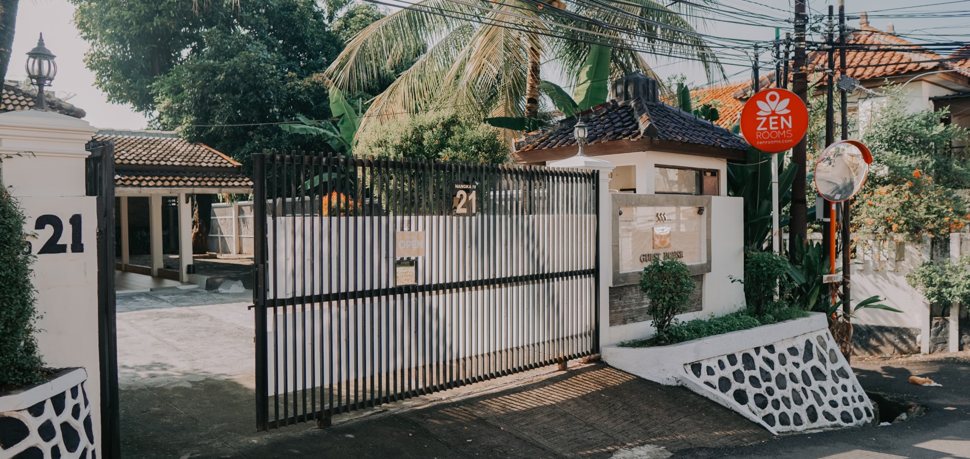 Guest-House-555-NKI